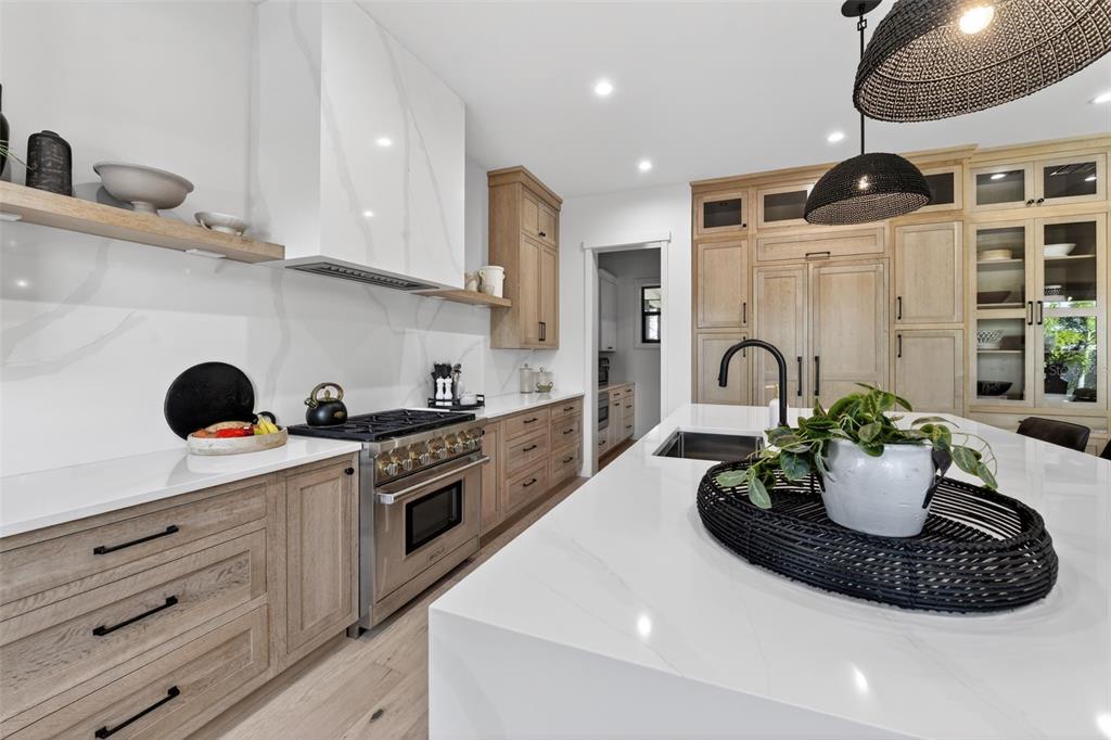 2311 Grove Street Sarasota, FL 34239 - Photo 8 of 20