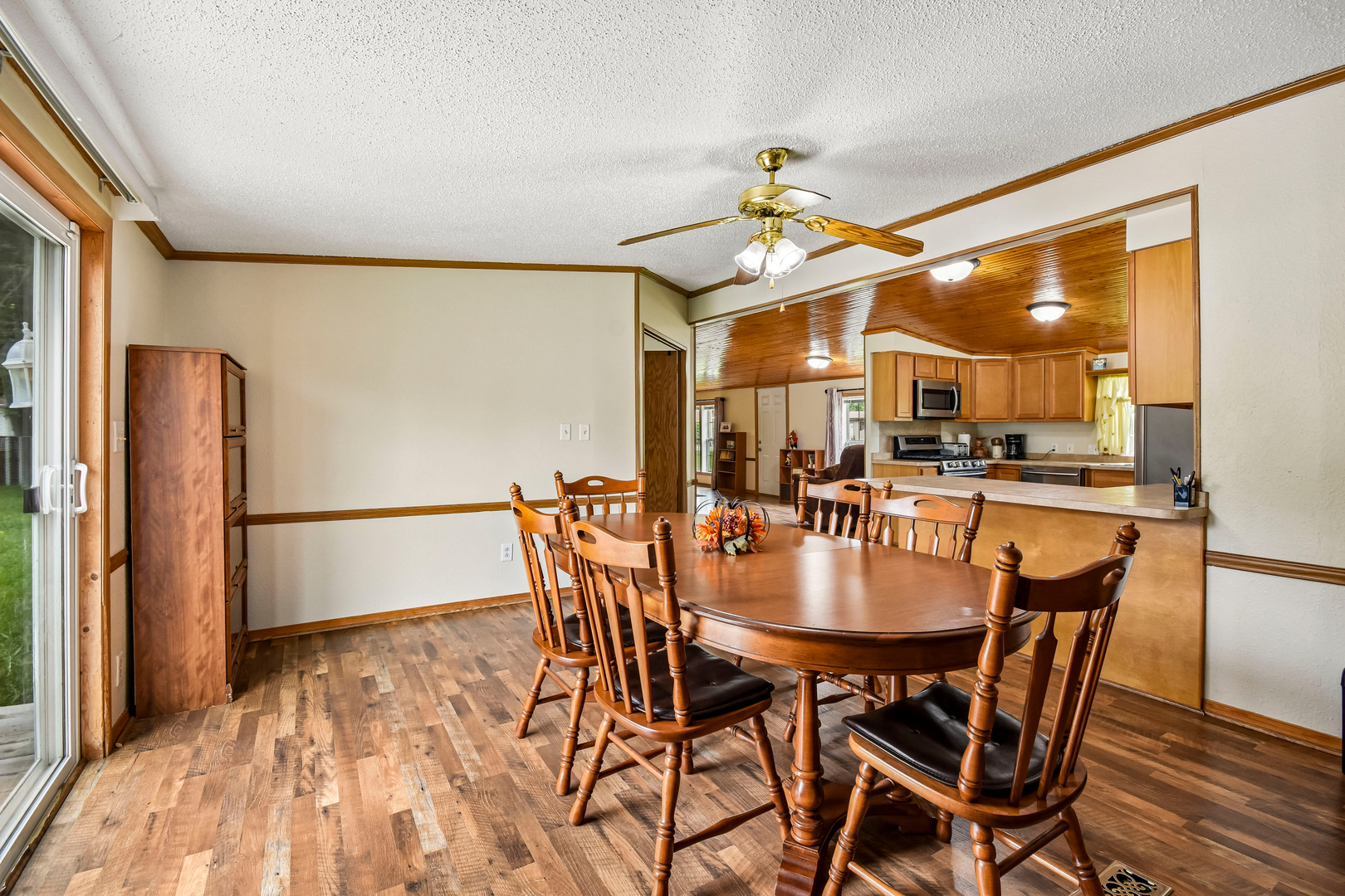 197 East Cermak Road Braidwood, IL 60408 - Photo 9 of 34