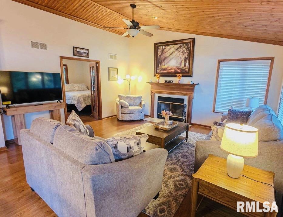 12299 Pebble Point Road Marion, IL 62959 - Photo 20 of 48 Gallery Image 20