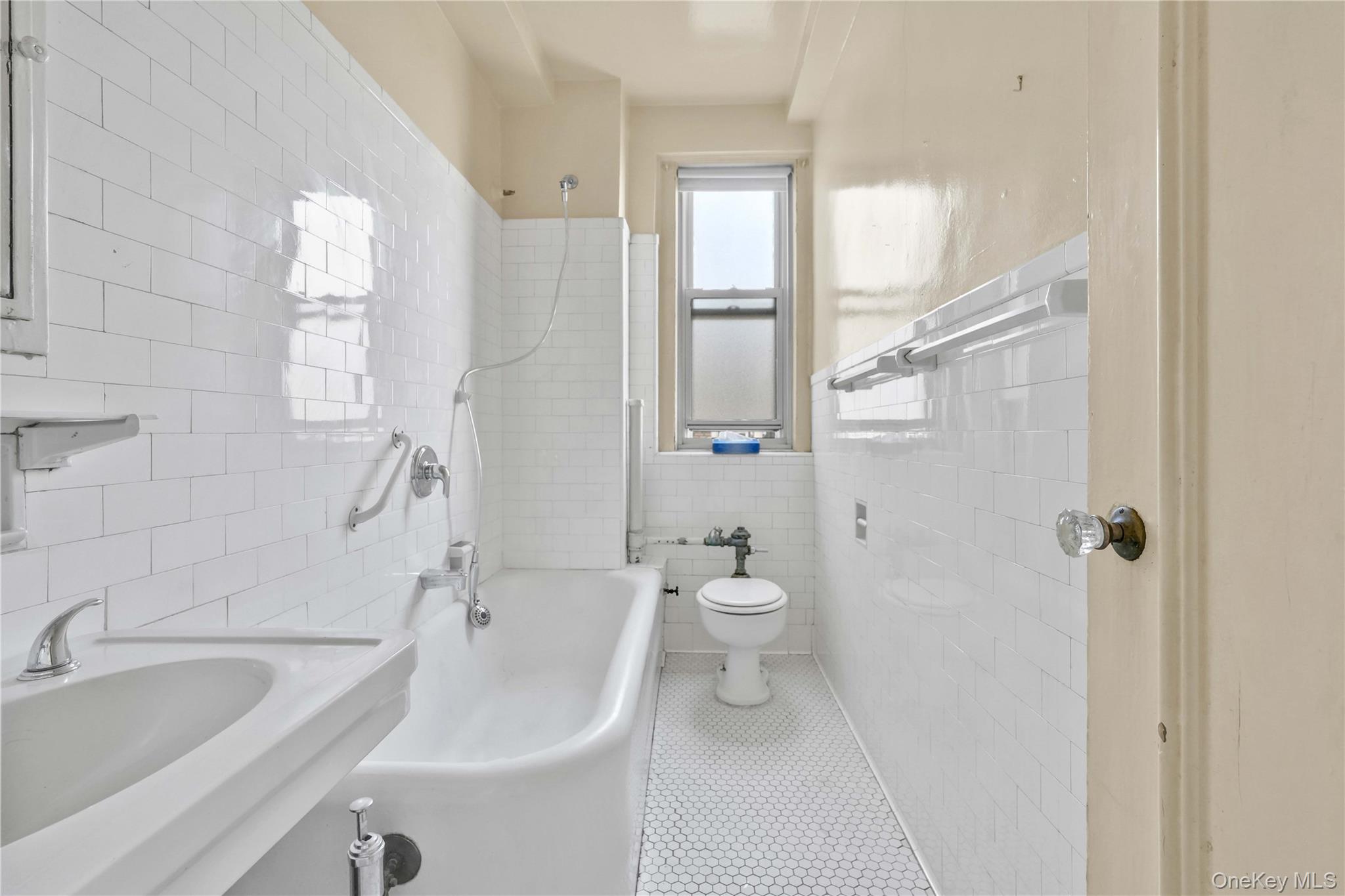 390 Riverside Drive, Unit 15D Manhattan, NY 10025 - Photo 14 of 29