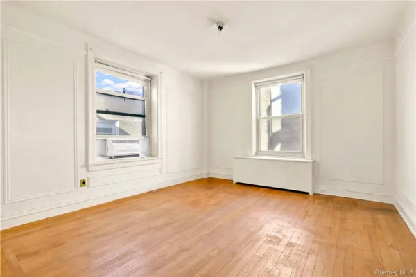 $678,000 | 390 Riverside Drive, Unit 15D | Morningside Heights