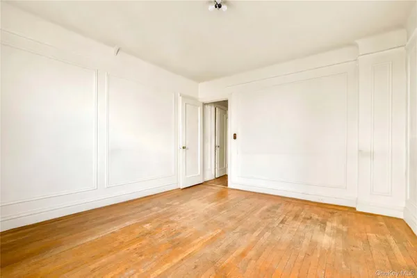 $678,000 | 390 Riverside Drive, Unit 15D | Morningside Heights