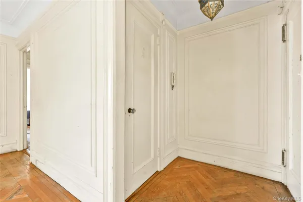 $678,000 | 390 Riverside Drive, Unit 15D | Morningside Heights