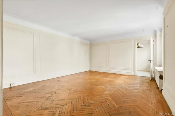 $678,000 | 390 Riverside Drive, Unit 15D | Morningside Heights