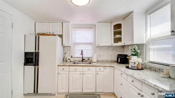 $525,000 | 34 Greenlawn Drive, Lodi, NJ 07644