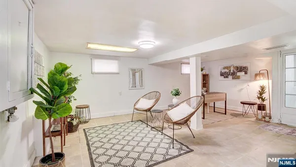 $525,000 | 34 Greenlawn Drive, Lodi, NJ 07644