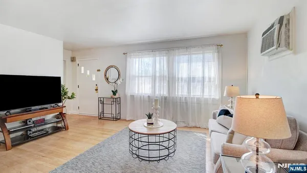 $525,000 | 34 Greenlawn Drive, Lodi, NJ 07644