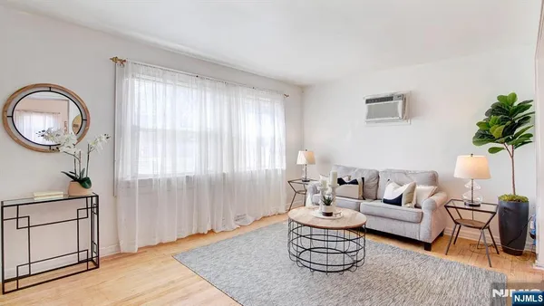 $525,000 | 34 Greenlawn Drive, Lodi, NJ 07644