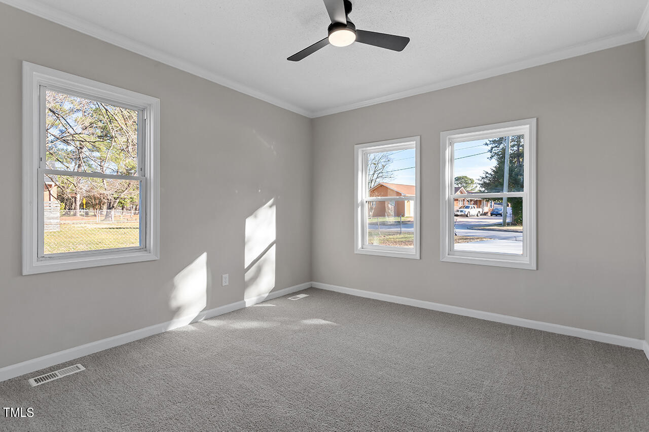 706 Friar Tuck Road Raleigh, NC 27610 - Photo 23 of 38 706 Friar Tuck Road_26