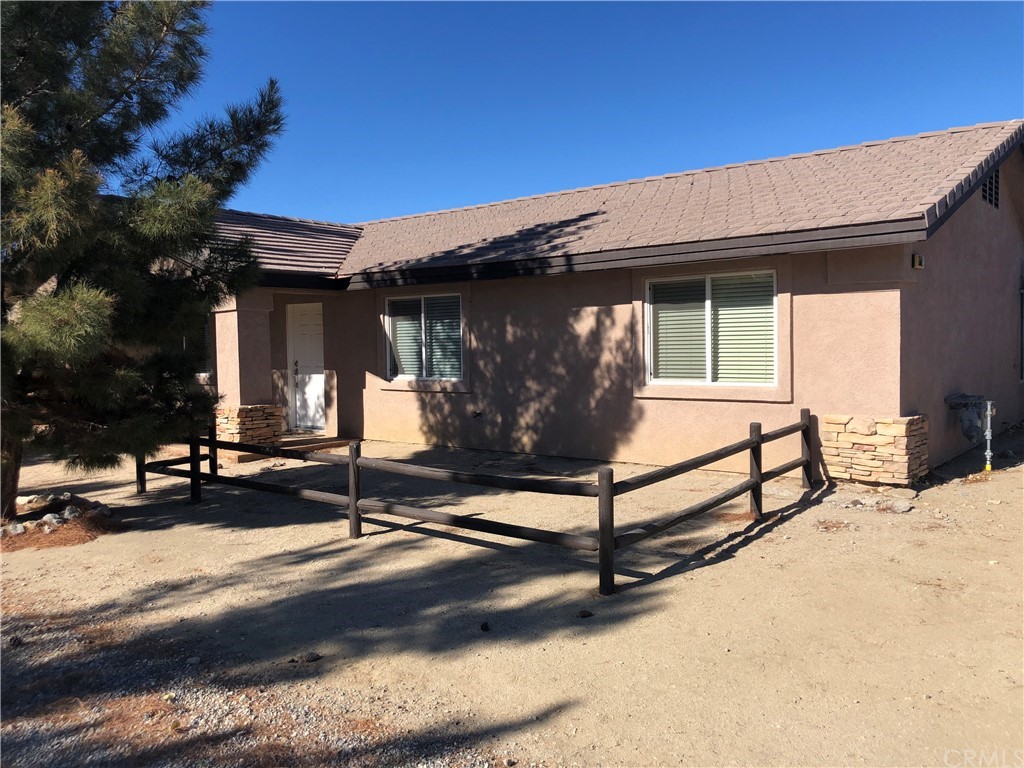 11612 Oasis Road Pinon Hills, CA 92372 - Photo 3 of 12