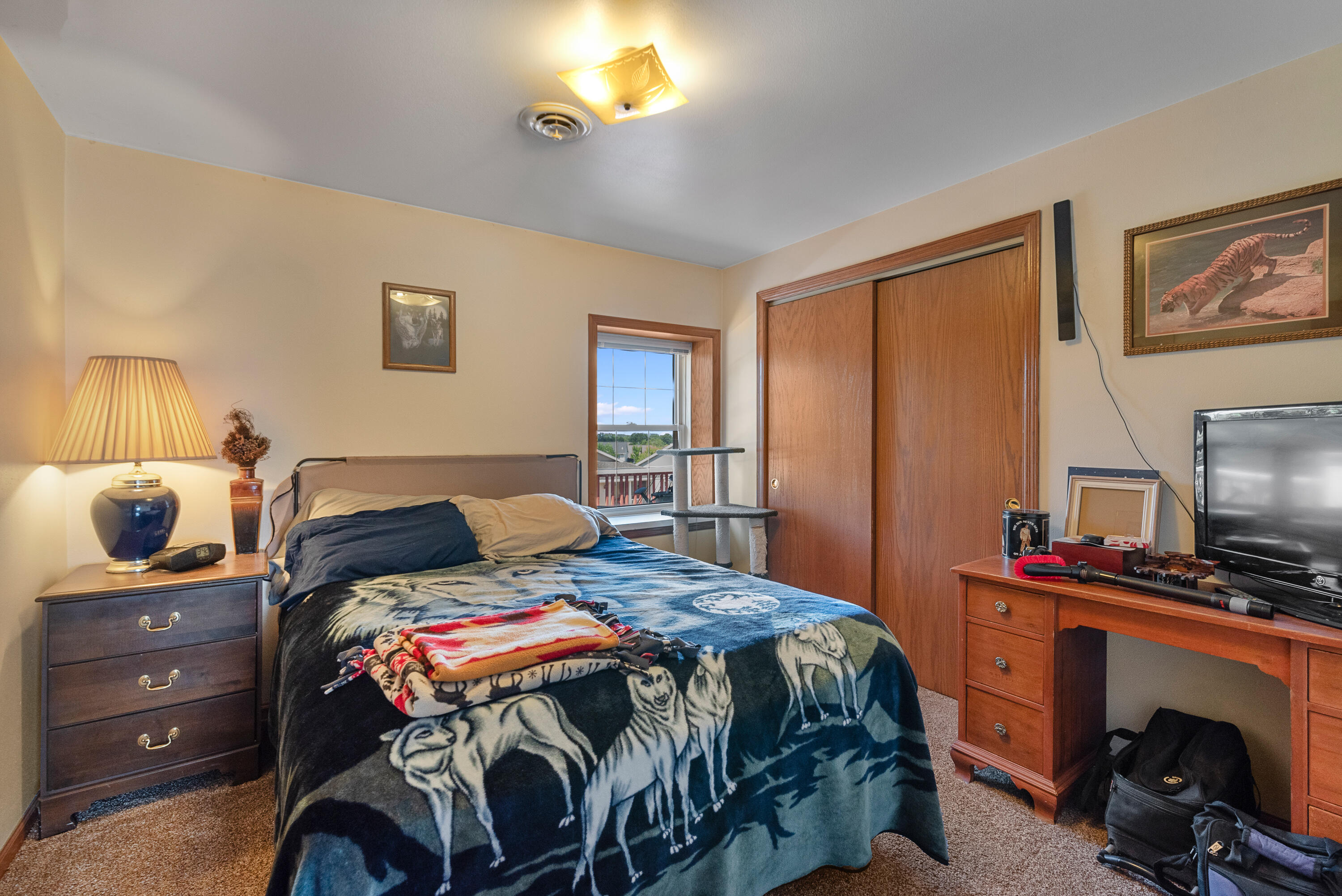 947 Broadmoore Drive, Unit 1702 Hartford, WI 53027 - Photo 5 of 16 947 Broadmoore Dr-5