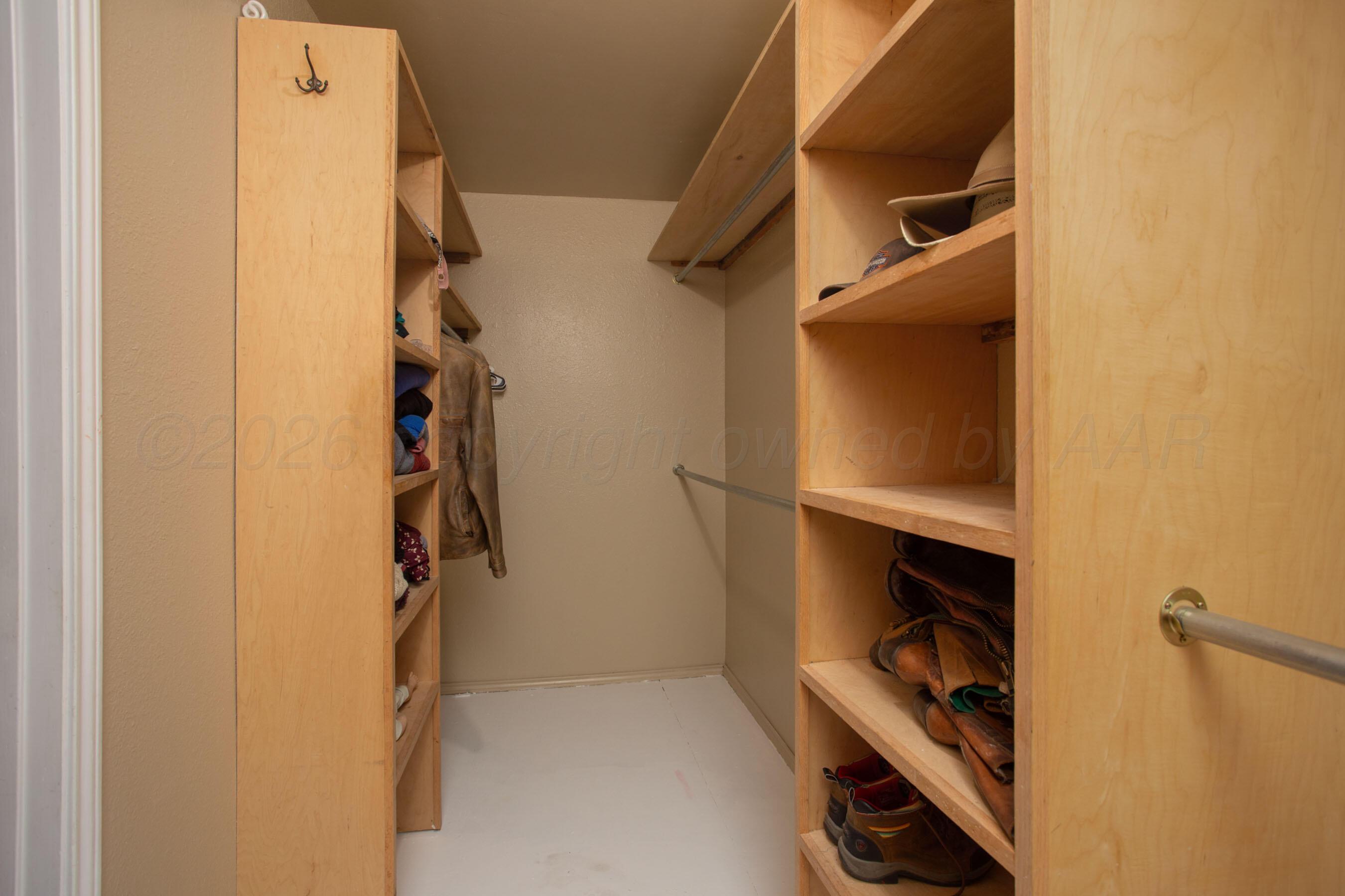 100 Appaloosa Road Amarillo, TX 79108 - Photo 20 of 32 MASTER CLOSET
