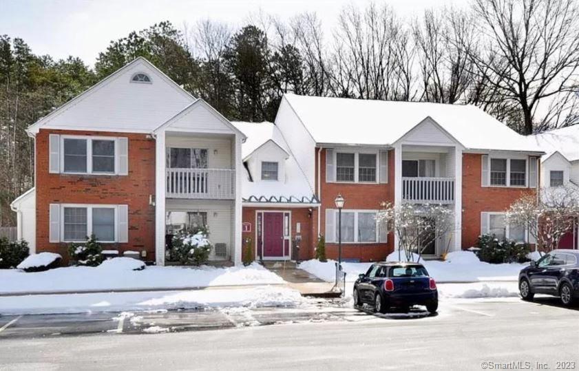 1 Concorde Way, Unit B1 Windsor Locks, CT 06096 - Photo 1 of 1 a front view of a house with a yard