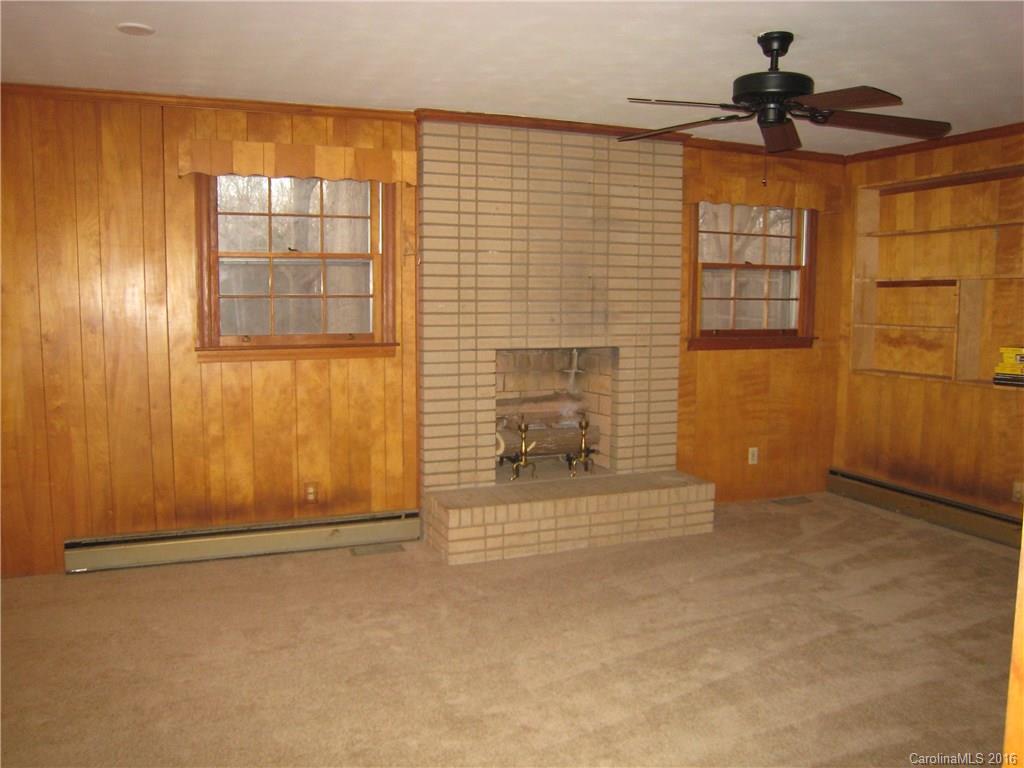 153 State Rd S-29-412 Fort Mill, SC 29707 - Photo 10 of 10 a view of empty room with ceiling window