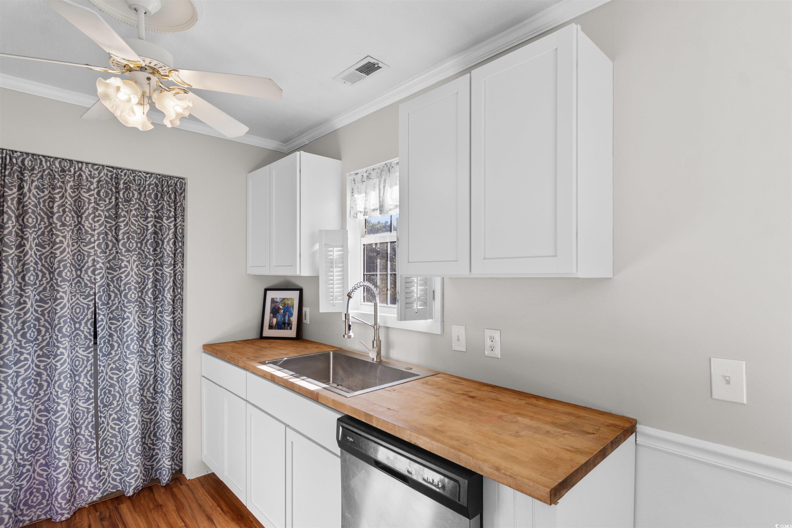 384 2nd Avenue South Murrells Inlet, SC 29576 - Photo 12 of 37