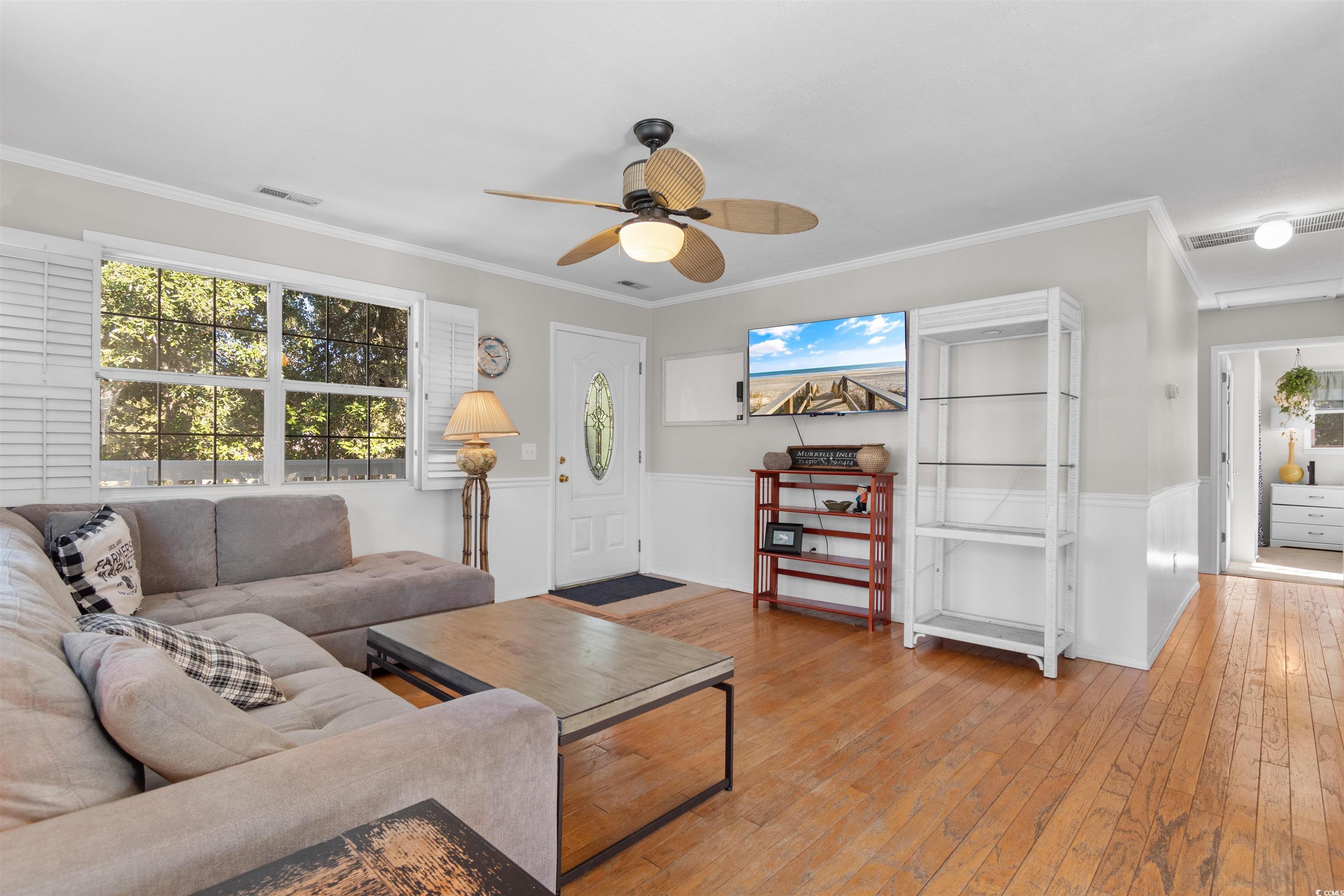 384 2nd Avenue South Murrells Inlet, SC 29576 - Photo 8 of 37