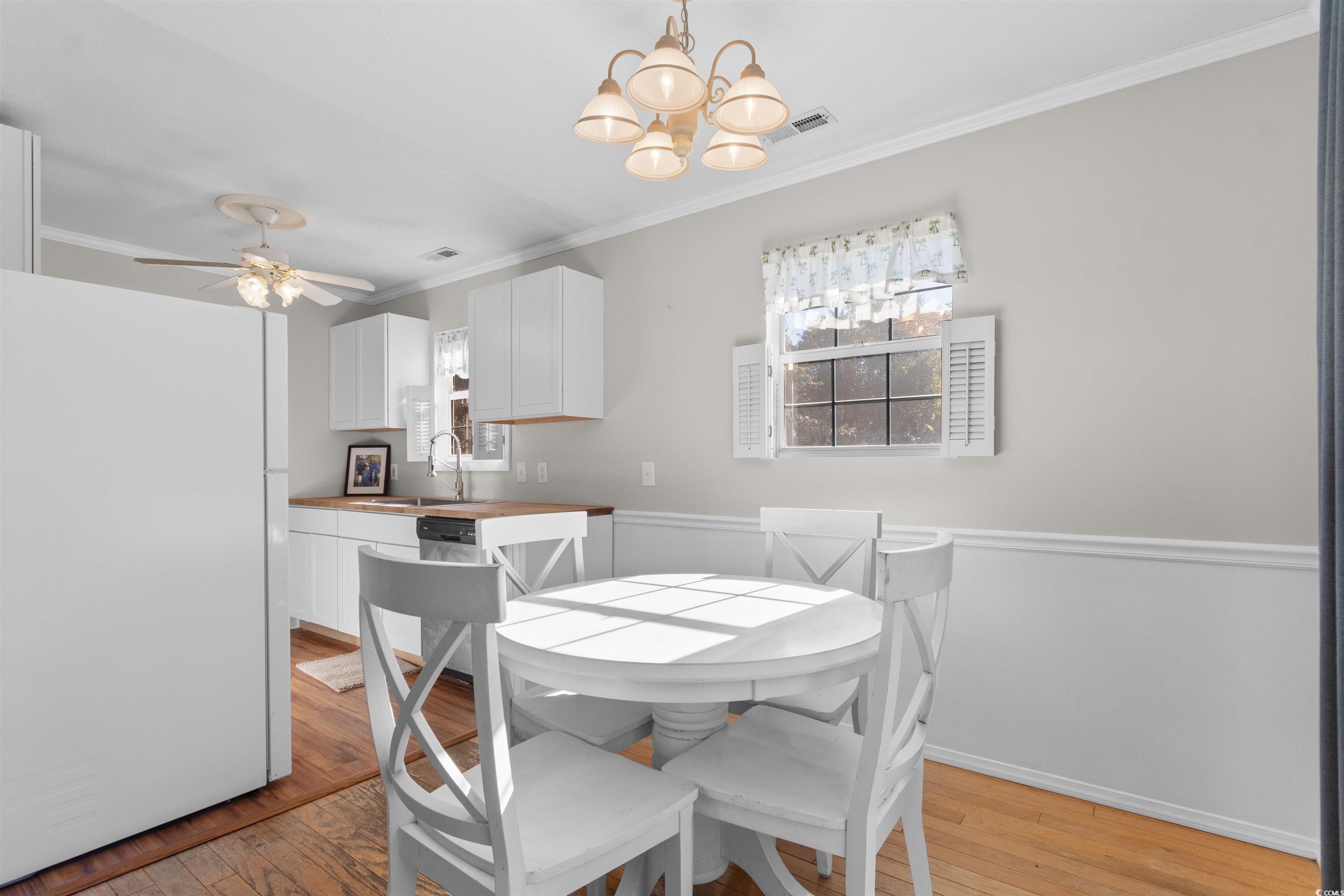 384 2nd Avenue South Murrells Inlet, SC 29576 - Photo 9 of 37