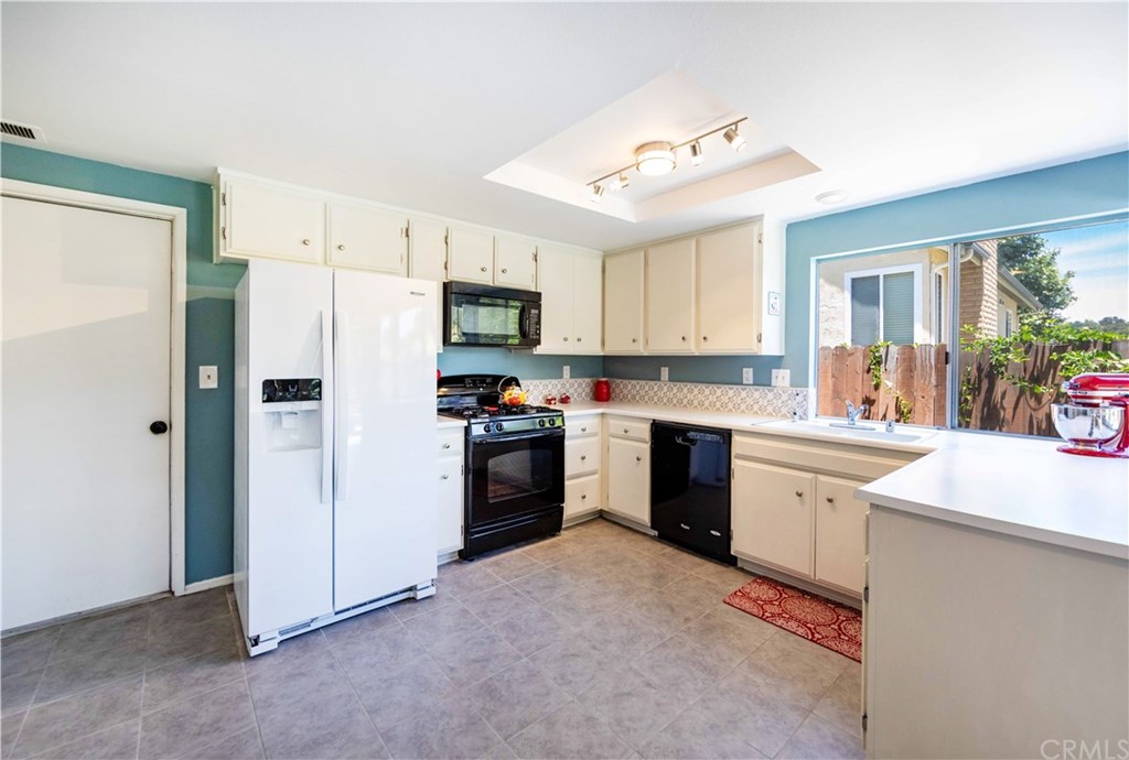 29951 Cactus Place Temecula, CA 92592 - Photo 15 of 53