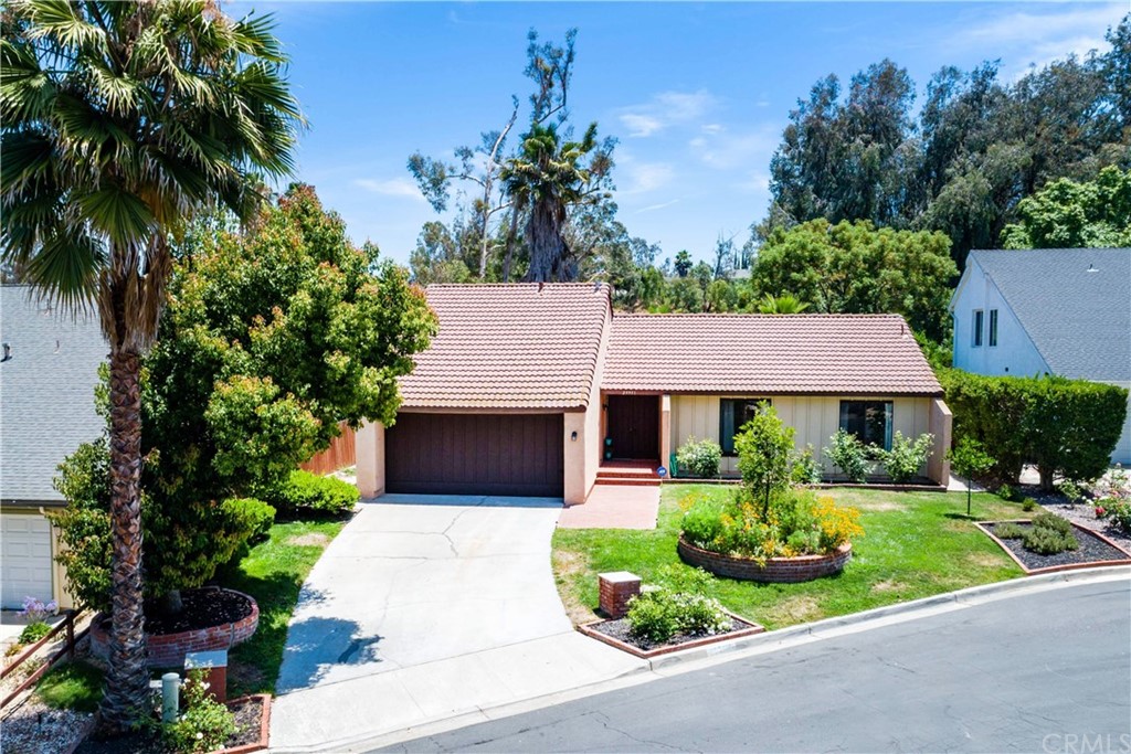 29951 Cactus Place Temecula, CA 92592 - Photo 2 of 53