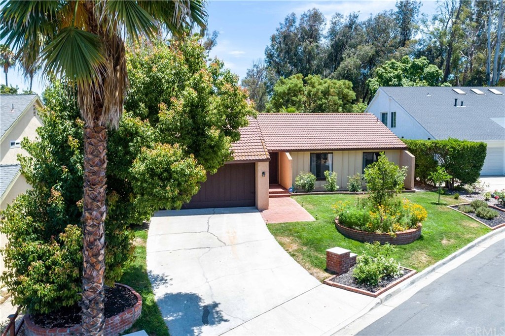 29951 Cactus Place Temecula, CA 92592 - Photo 4 of 53