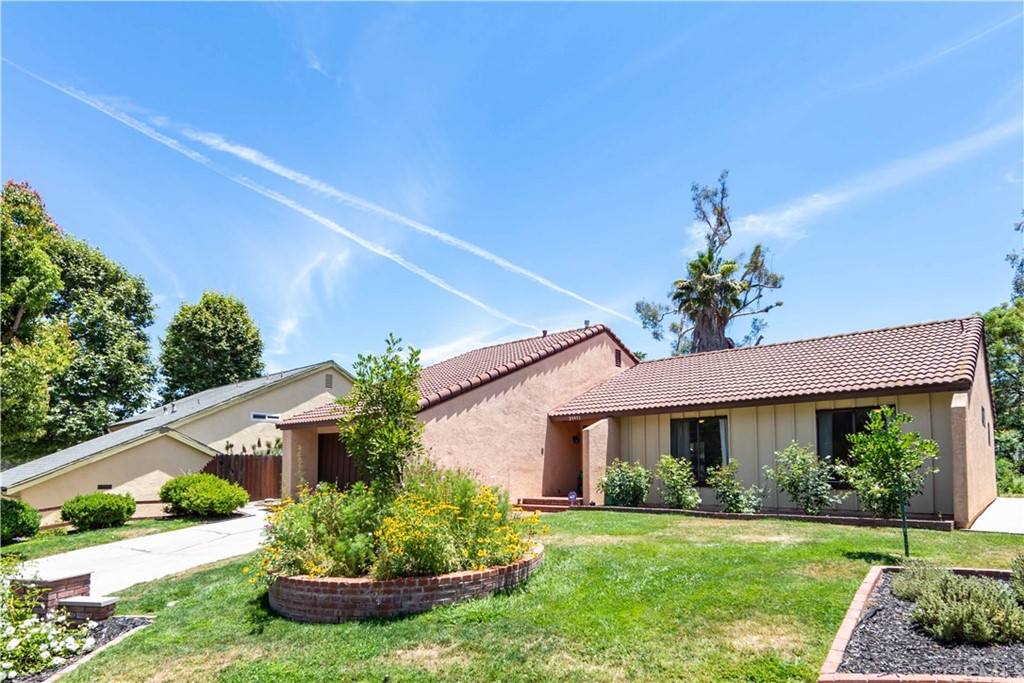 29951 Cactus Place Temecula, CA 92592 - Photo 6 of 53