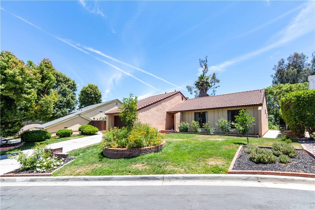 29951 Cactus Place Temecula, CA 92592 - Photo 7 of 53