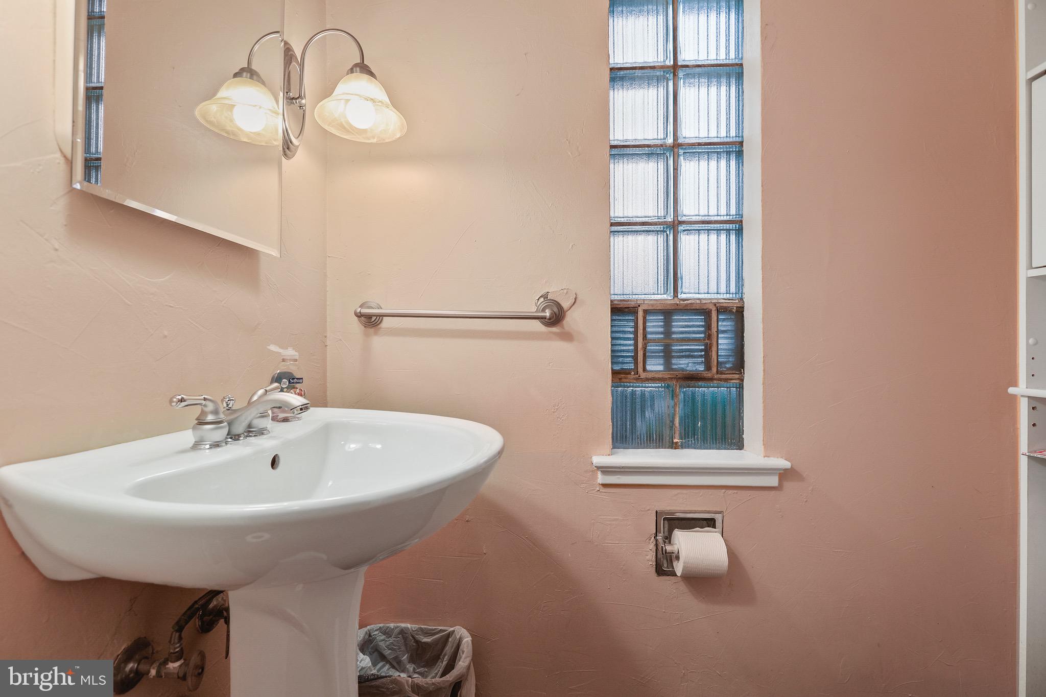 154 Sheridan Road Hamilton, NJ 08619 - Photo 10 of 20