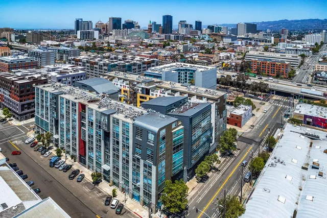 $685,000 | 311 Oak Street, Unit PH4, Oakland, CA 94607