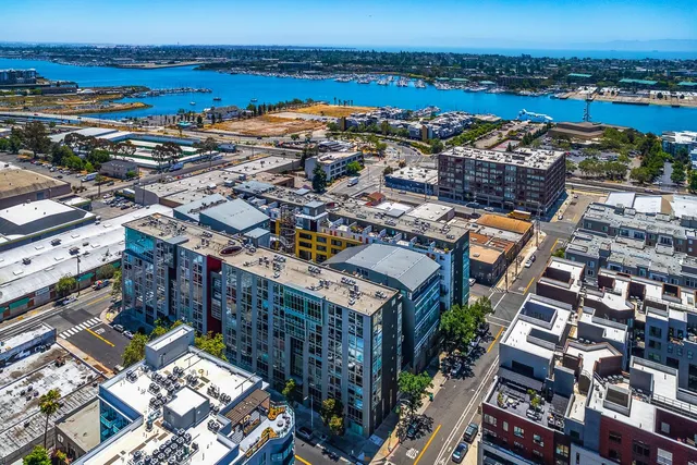 $685,000 | 311 Oak Street, Unit PH4, Oakland, CA 94607