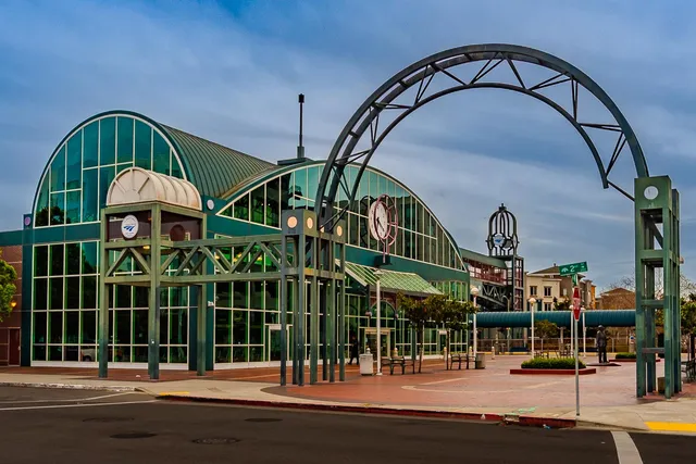 $685,000 | 311 Oak Street, Unit PH4, Oakland, CA 94607