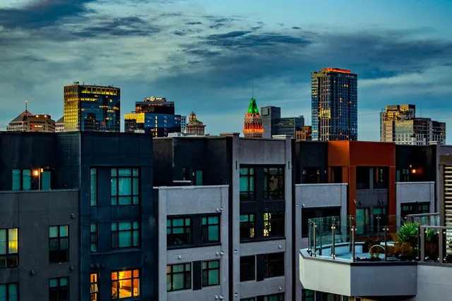 $685,000 | 311 Oak Street, Unit PH4, Oakland, CA 94607