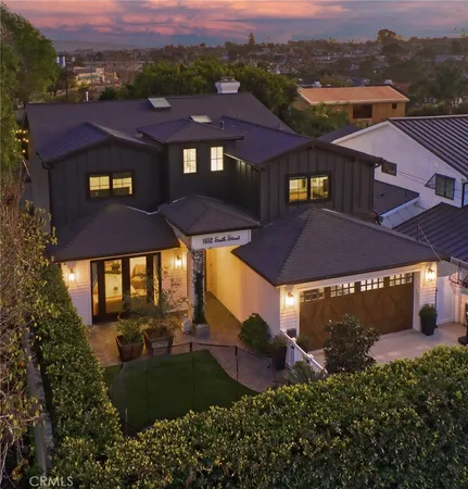 $3,999,000 | 1852 6th Street, Manhattan Beach, CA 90266