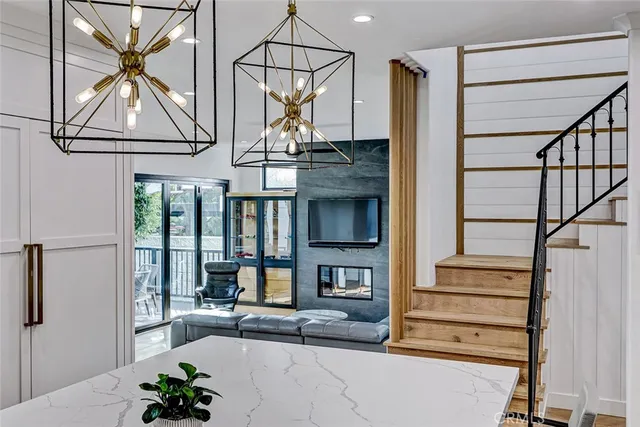 $4,599,000 | 1852 6th Street, Manhattan Beach, CA 90266