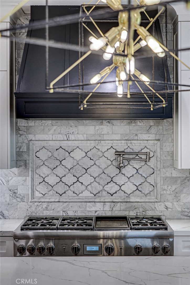 1852 6th Street Manhattan Beach, CA 90266 - Photo 33 of 60 a view of a stove