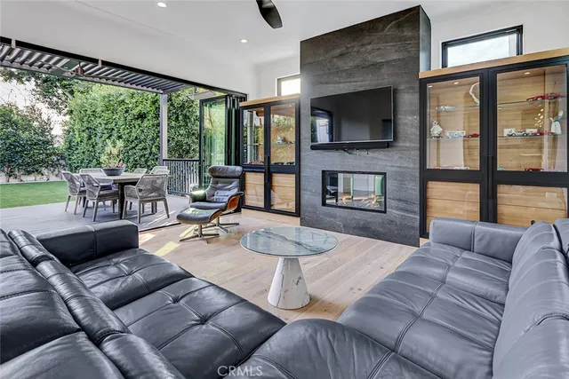 $4,599,000 | 1852 6th Street, Manhattan Beach, CA 90266