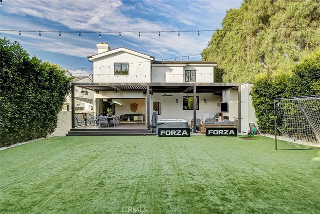 $4,599,000 | 1852 6th Street, Manhattan Beach, CA 90266