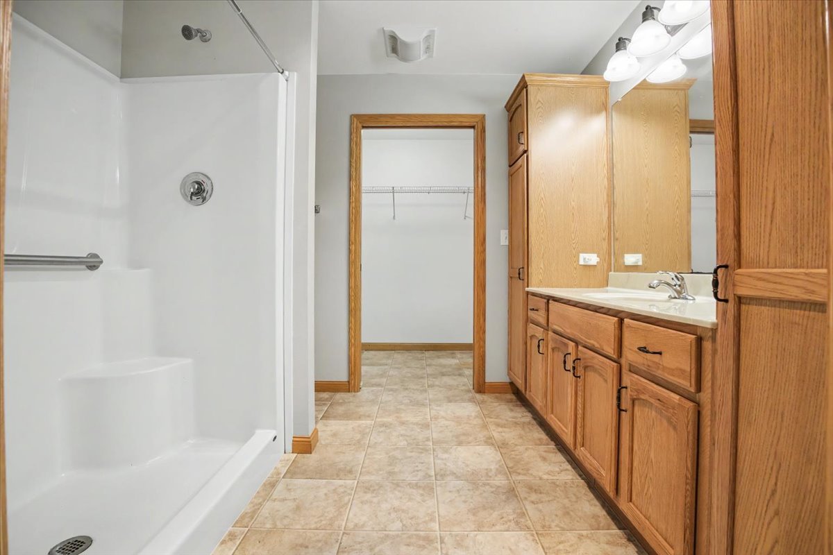 11924 East 2800 N Road Cornell, IL 61319 - Photo 17 of 35 Gallery Image 17