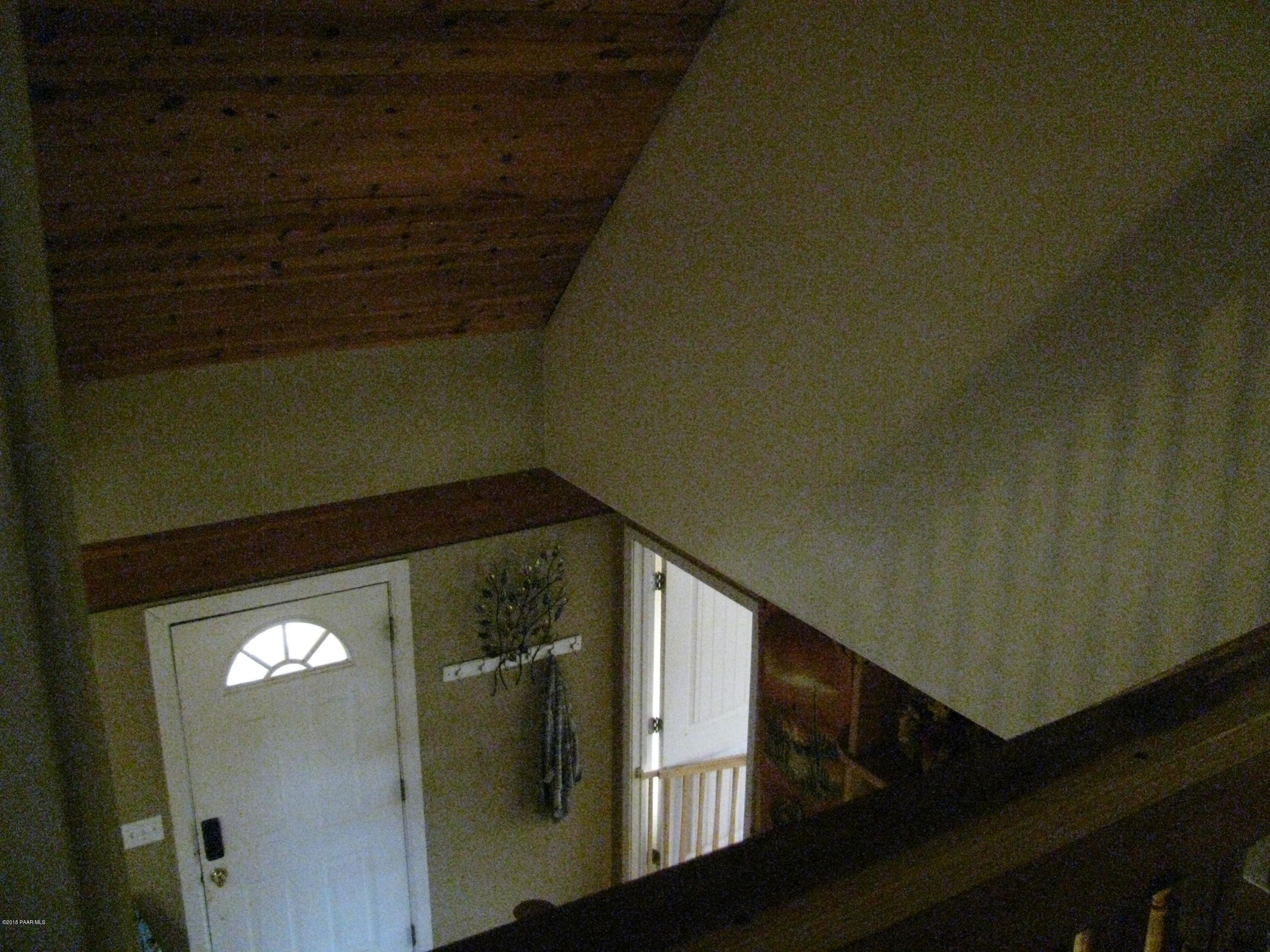 281 Bullock Road Ash Fork, AZ 86320 - Photo 16 of 34 Upstairs Landing