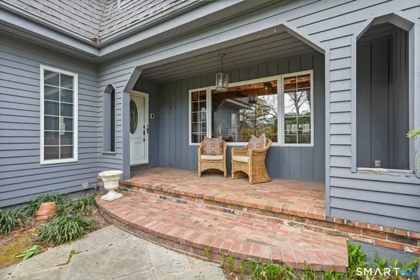 $975,000 | 250 Tanglewood Road, Stratford, CT 06614