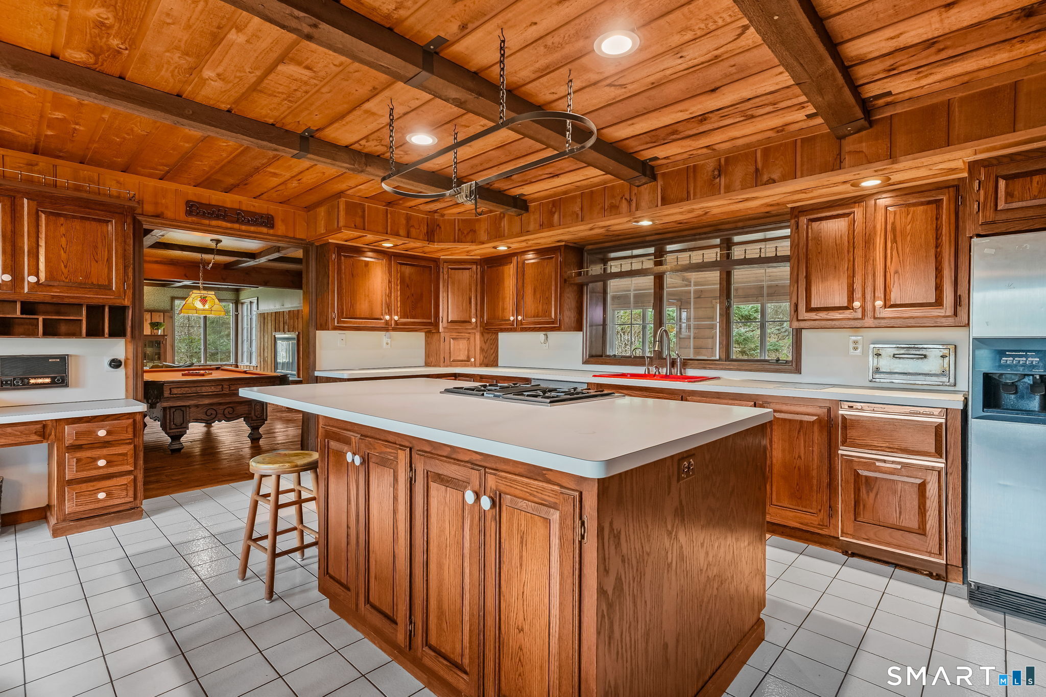 250 Tanglewood Road Stratford, CT 06614 - Photo 16 of 35