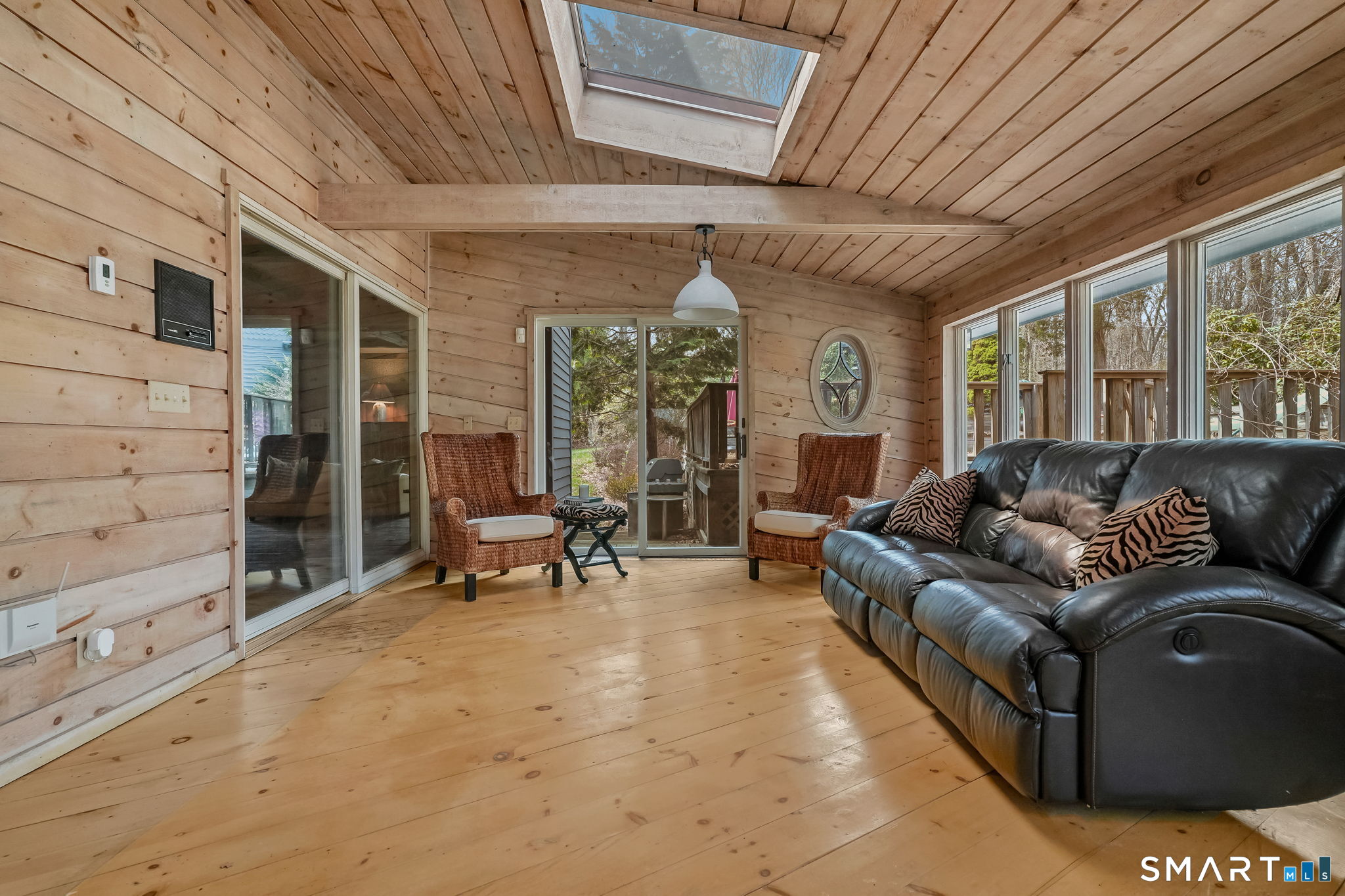 250 Tanglewood Road Stratford, CT 06614 - Photo 5 of 35