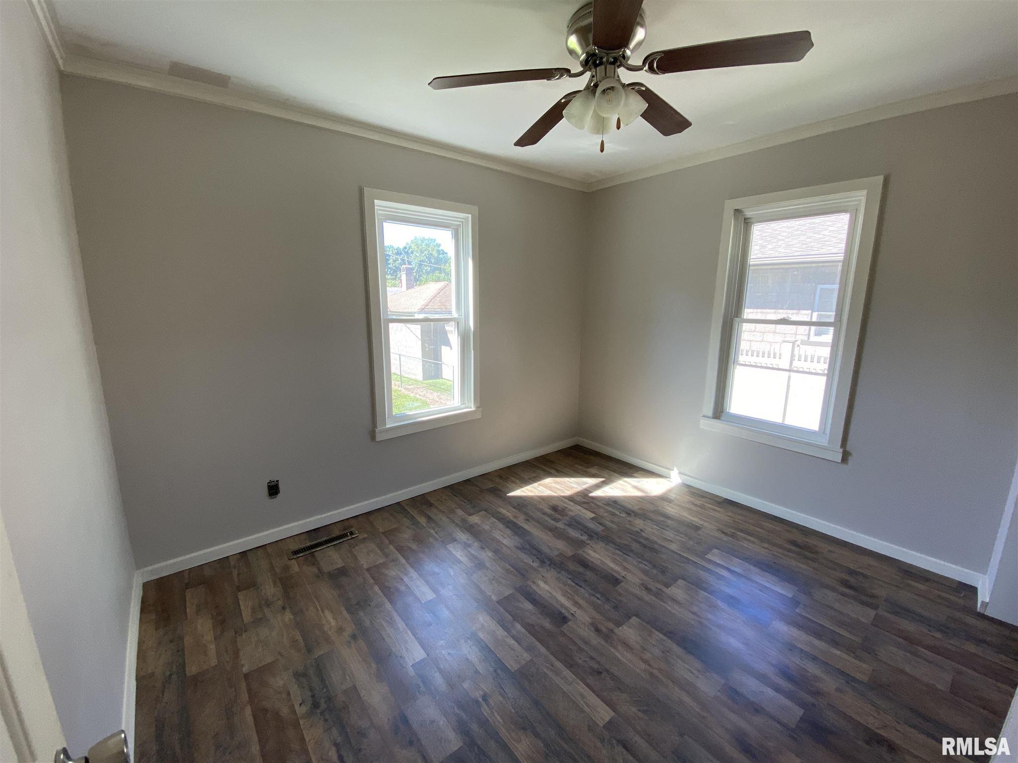 402 West Reed Street Benton, IL 62812 - Photo 20 of 36