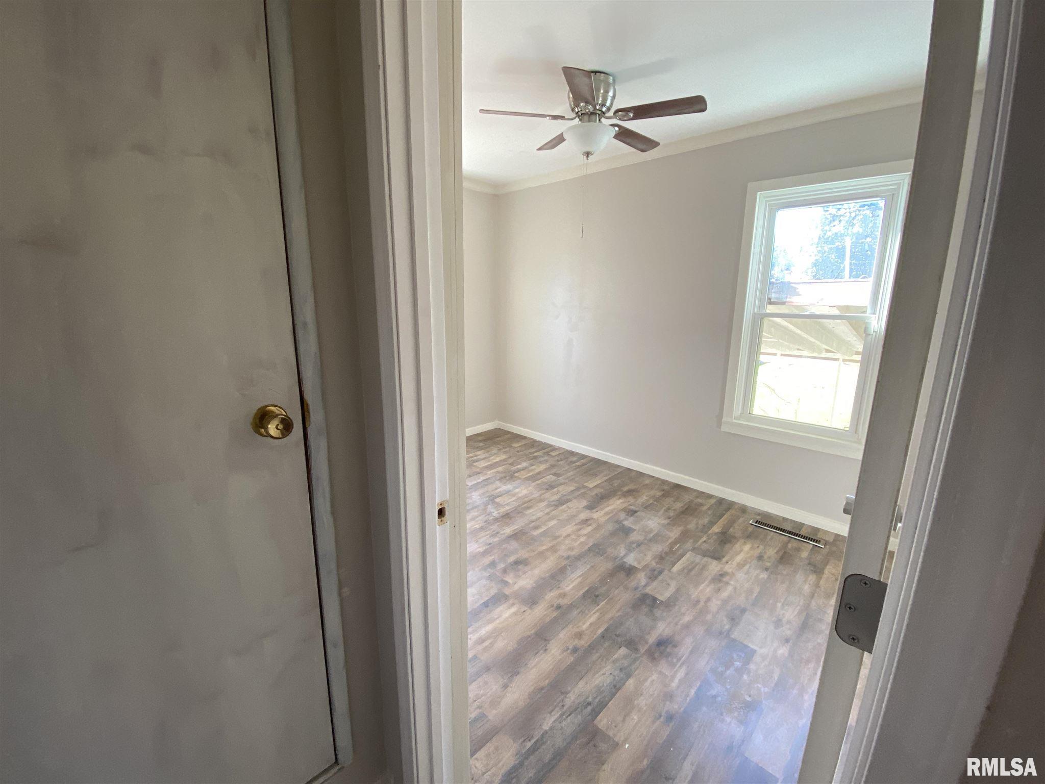 402 West Reed Street Benton, IL 62812 - Photo 22 of 36