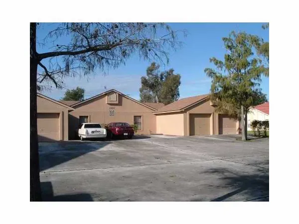 $2,100 | 13717 Yarmouth Drive, Unit B, Wellington, FL 33414