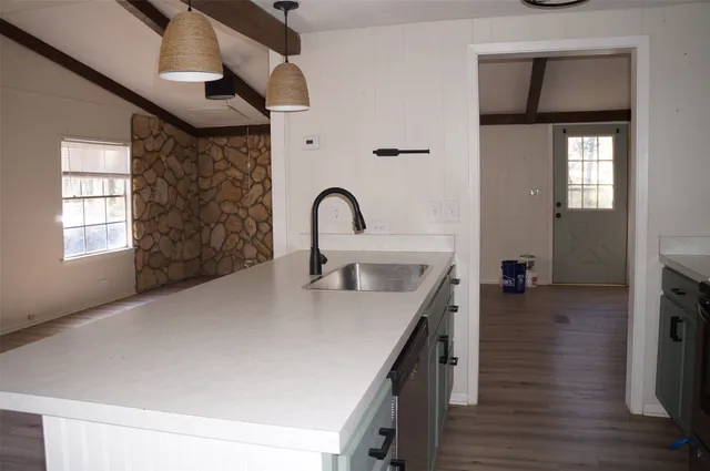 $1,280 | 650 Thousand Oaks, Livingston, TX 77351