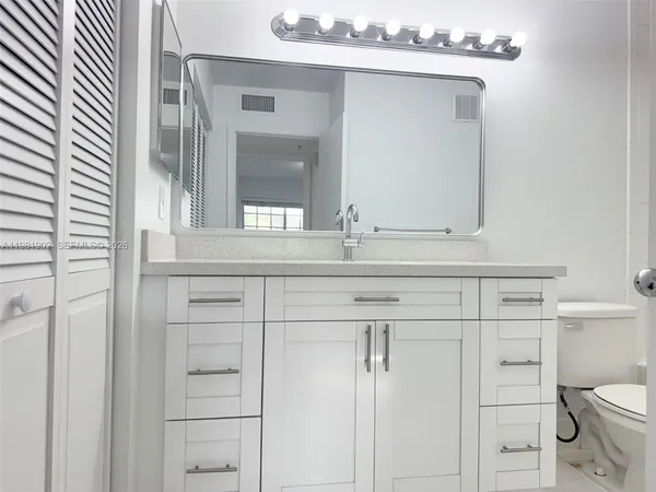 $2,100 | 2081 Renaissance Boulevard, Unit 208, Miramar, FL 33025