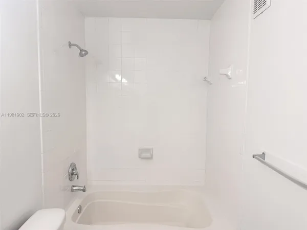 $2,100 | 2081 Renaissance Boulevard, Unit 208, Miramar, FL 33025