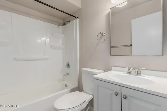 $249,900 | 1077 West 1st Street, Unit 205, Tempe, AZ 85281