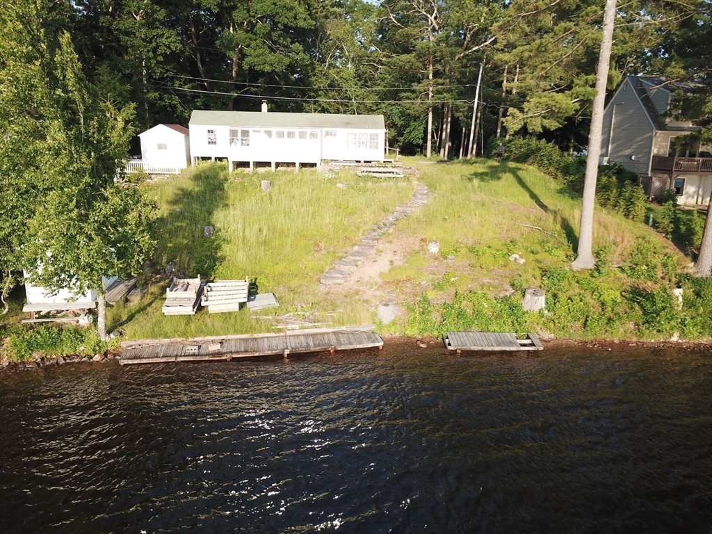 53 Colonial Road Webster, MA 01570 - Photo 26 of 36