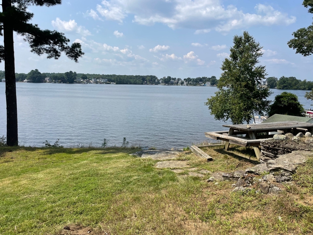 53 Colonial Road Webster, MA 01570 - Photo 35 of 36